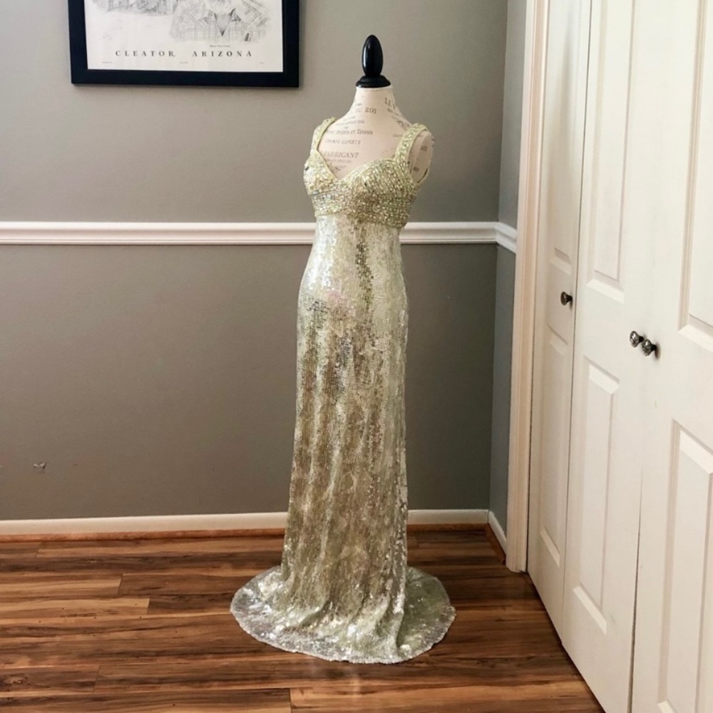 NEW CLARISSE SZ 6 LIMEADE ICE SEQUIN BEADED FORMAL EVENING GOWN